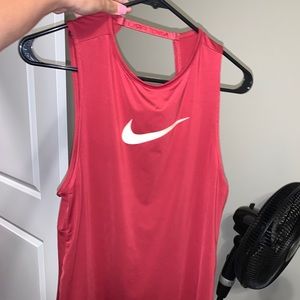 Sports tank